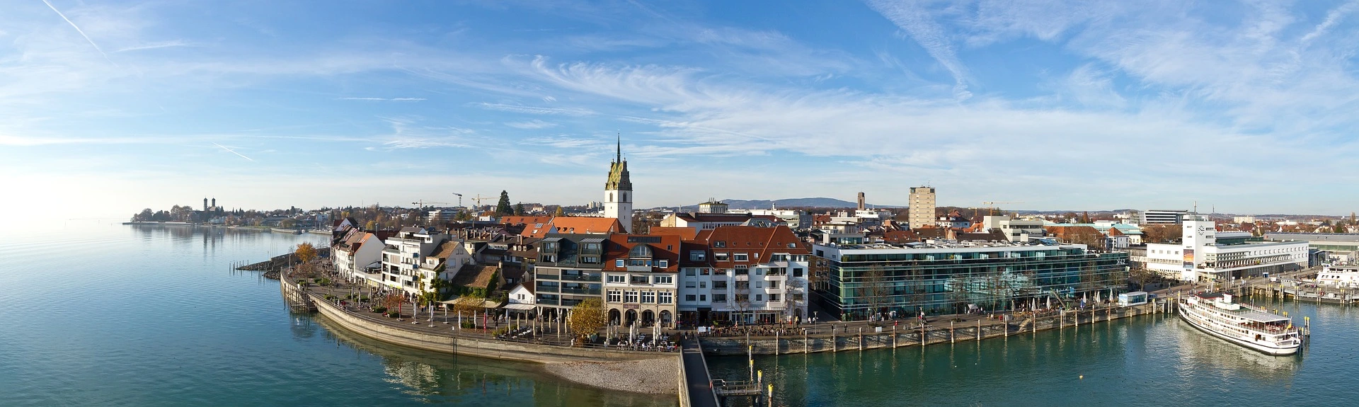 Urbanes Leben und Seeblick – perfekt vereint.