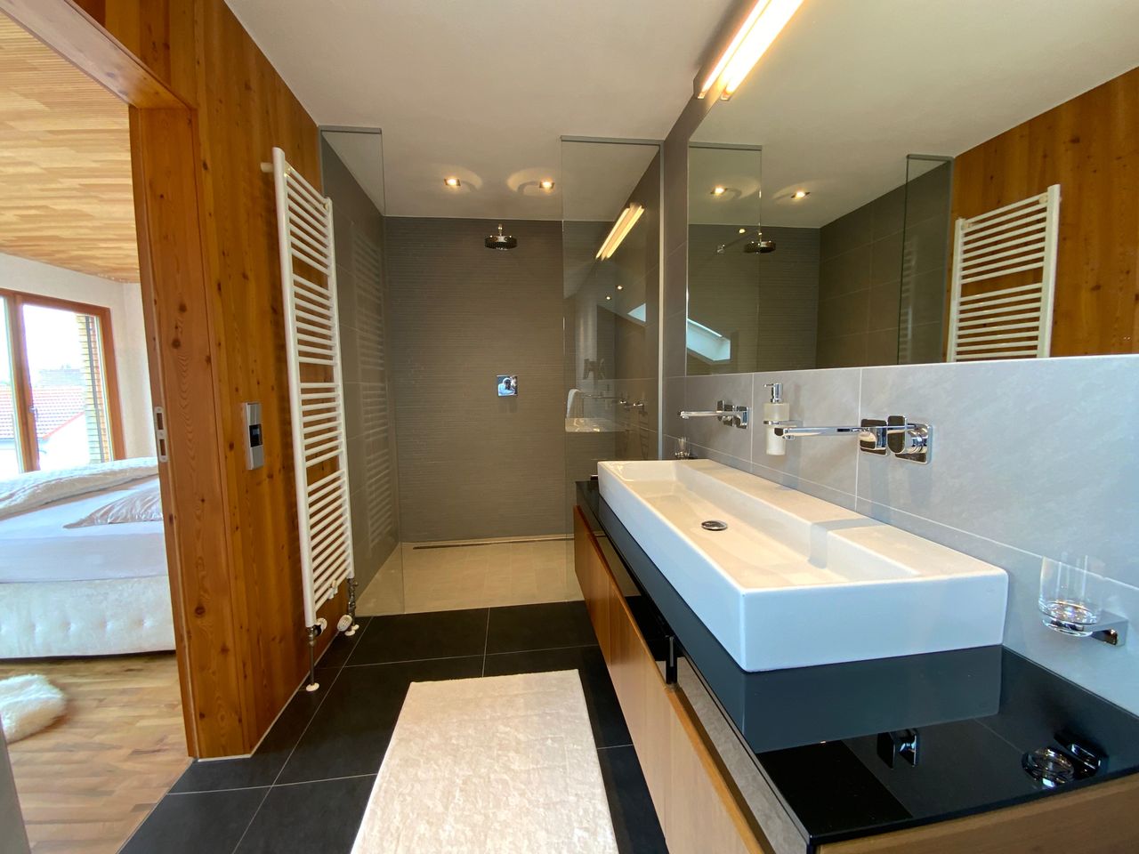 Master-Badezimmer